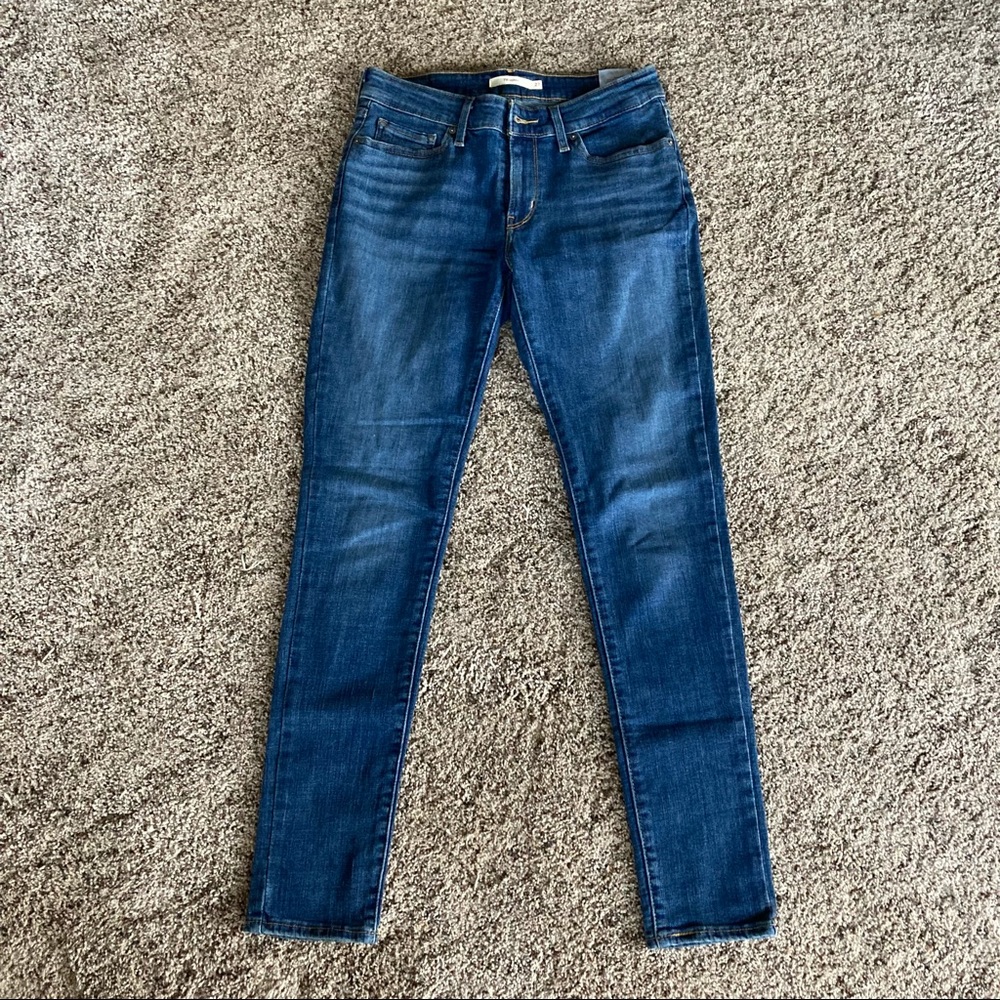 Levi’s 711 Skinny Jean 27